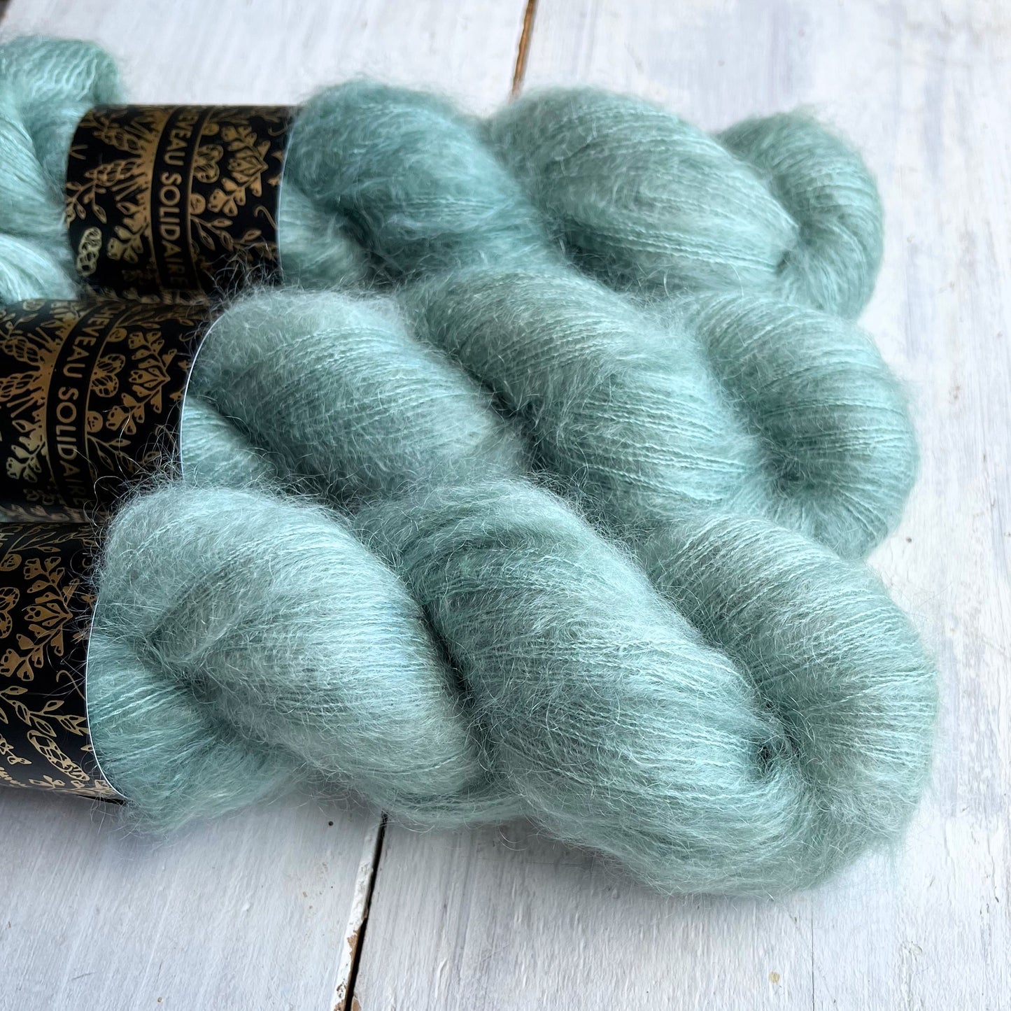 ATMOSPHÈRE - Il en faut peu pour être heureux