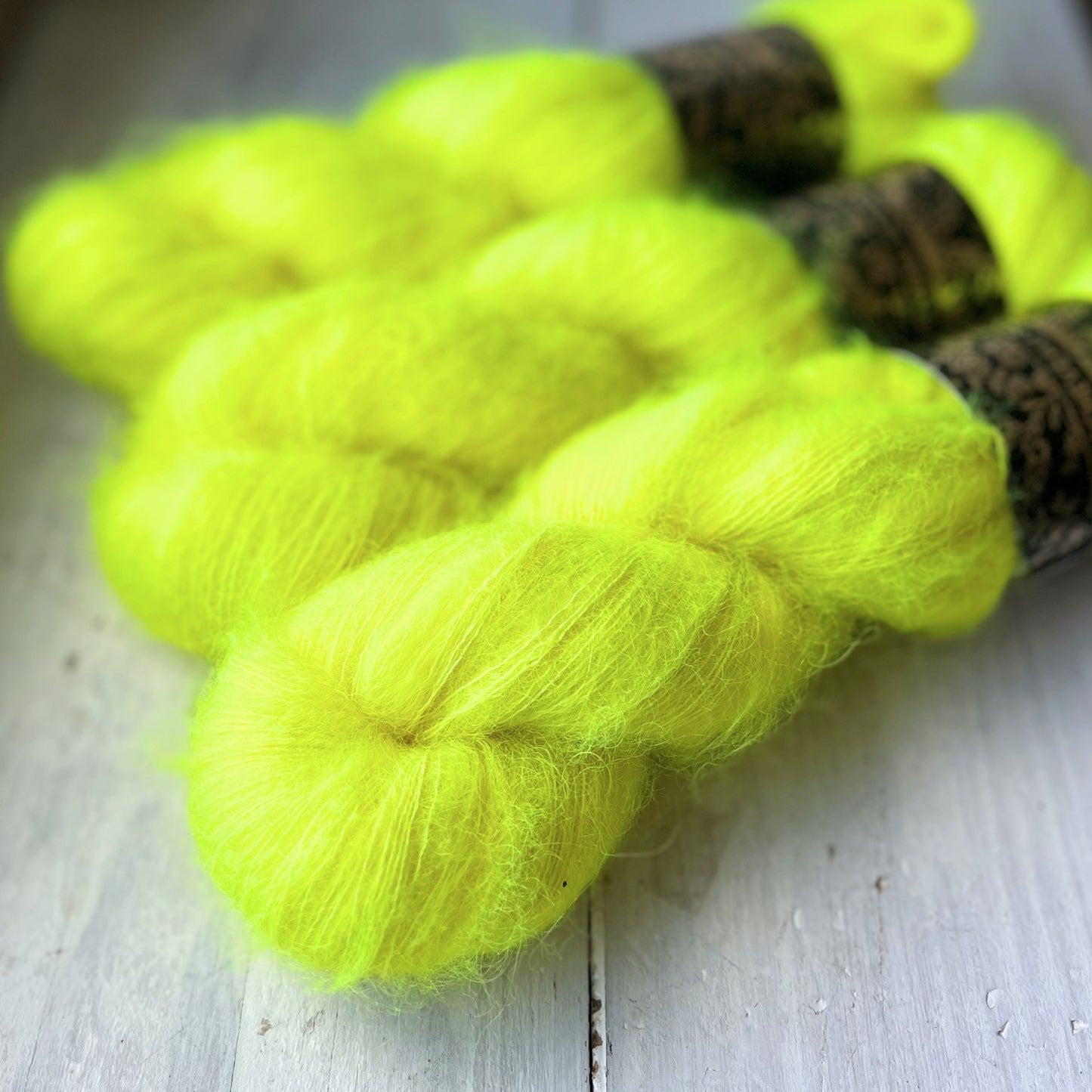 ATMOSPHERE - Neon yellow