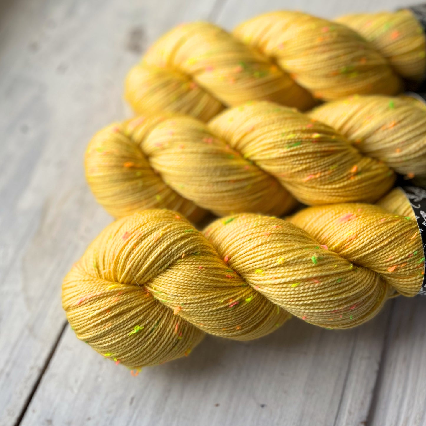 CONSTELLATION - Jaune Câlin