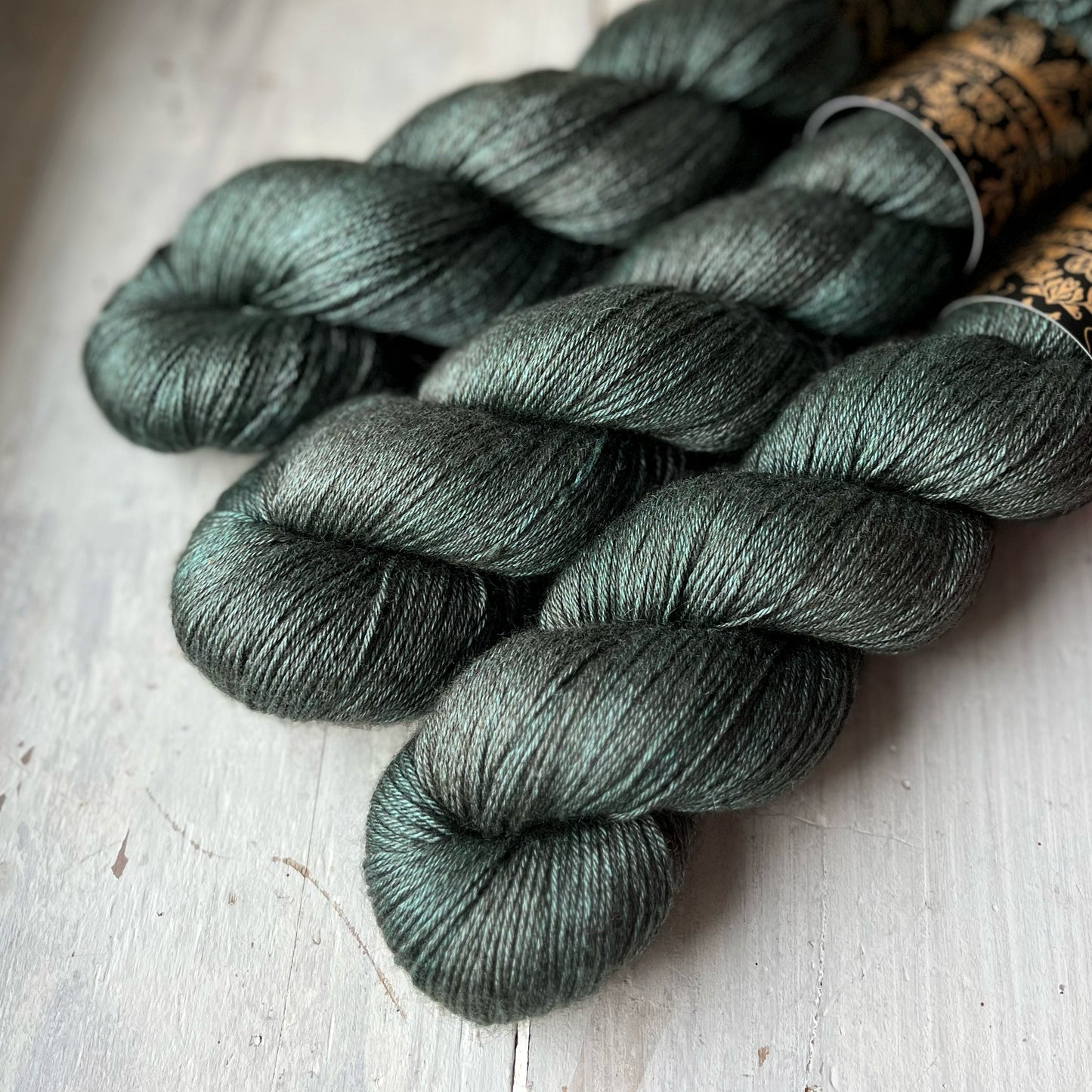 EQUINOXE - Il en faut peu pour être heureux