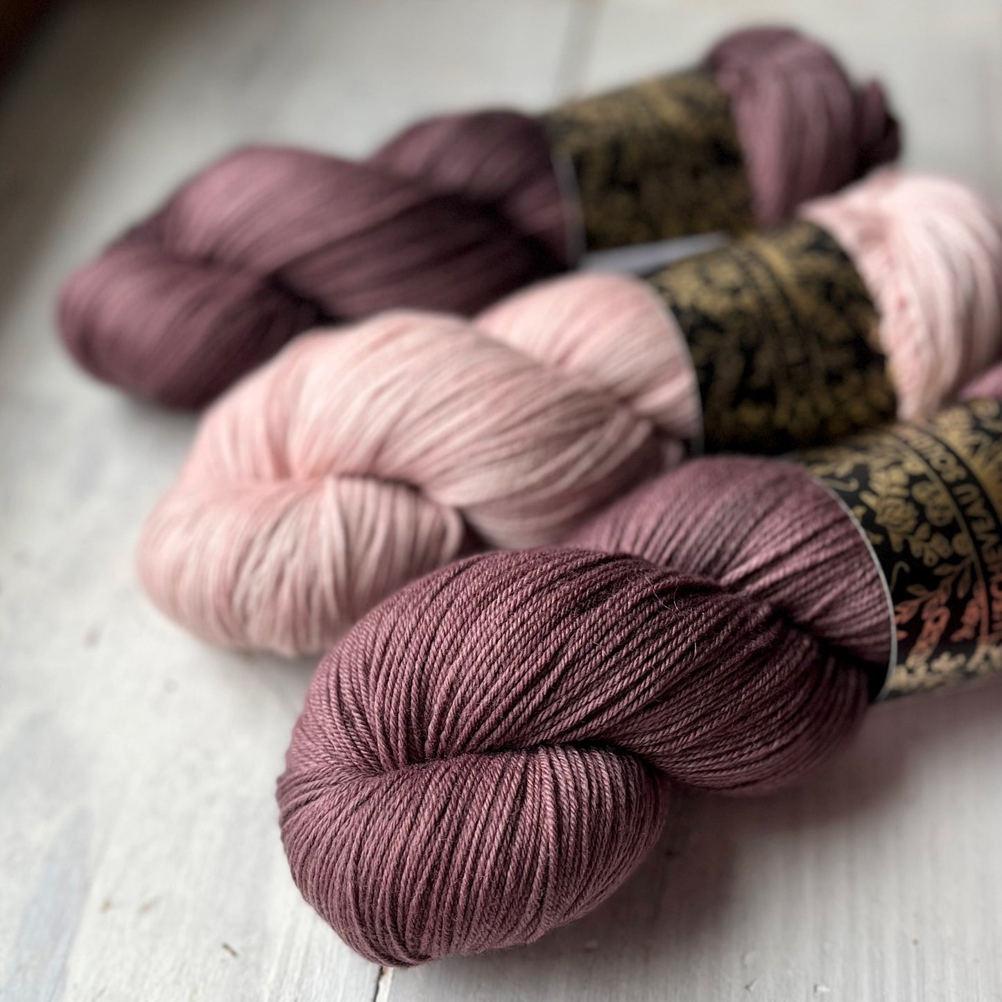 KIT - DESTINATION UNKNOWN shawl - Plume (feather)