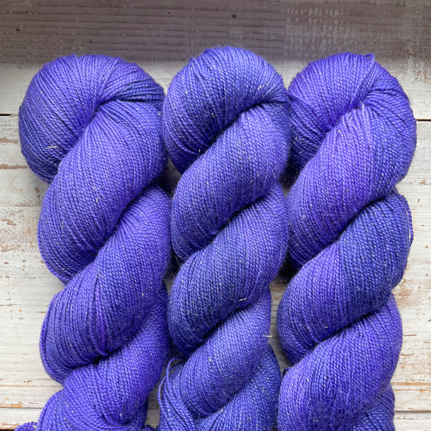 STRONG & SHINY - Iris