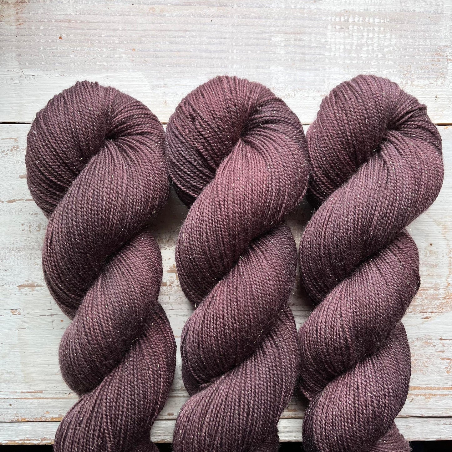 STRONG & SHINY - Plume