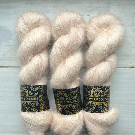 ATMOSPHÈRE - La tête dans les nuages