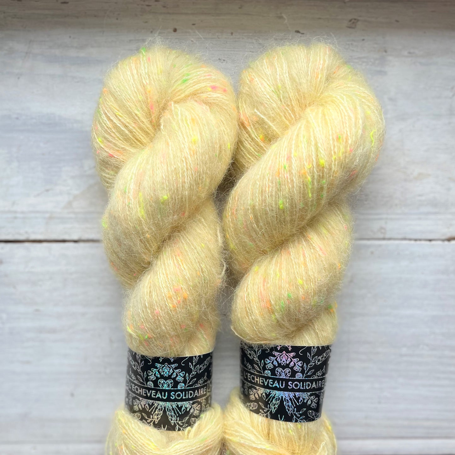 CONSTELLATION FLUFFY - Jaune Câlin