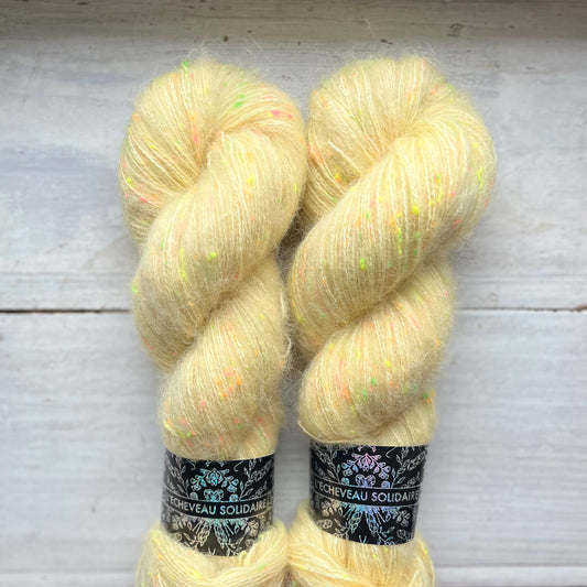 CONSTELLATION FLUFFY - Jaune Câlin