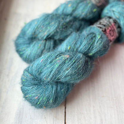 CONSTELLATION FLUFFY - L'éveil des Lucioles