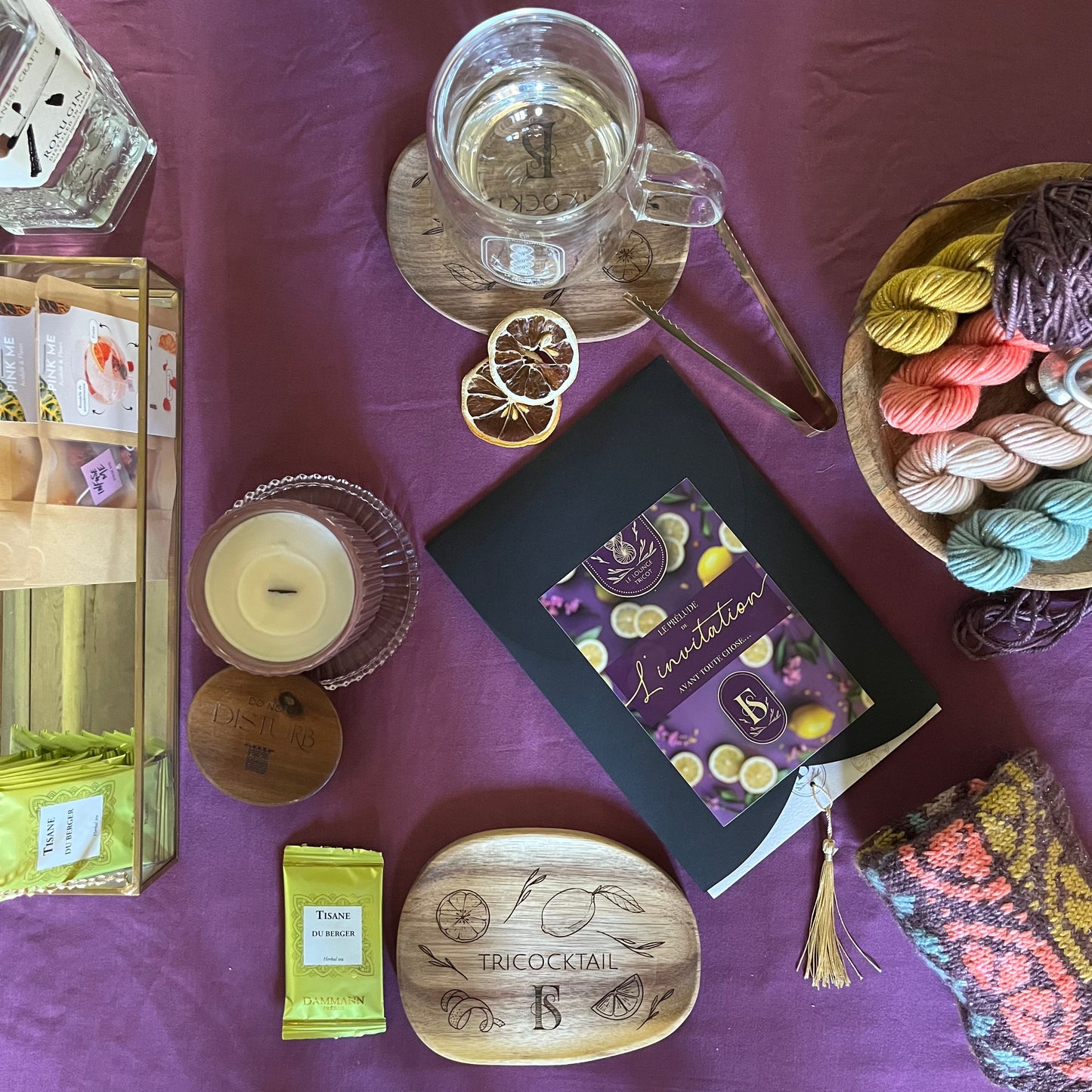 Plateau en bois d'acacia Lounge Tricot