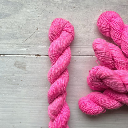 STRONG & SHINY MINI - #RoseChantier sans paillettes