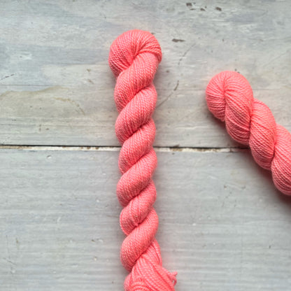 STRONG & SHINY MINI - Pamplemousse (Grapefruit)