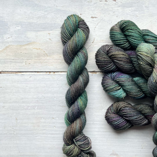 STRONG & SHINY MINI - Liam