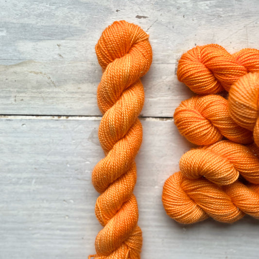 STRONG & SHINY MINI - Spritz