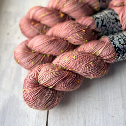 CONSTELLATION - Blush