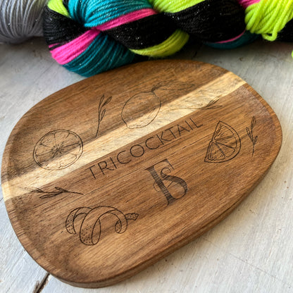 Plateau en bois d'acacia Lounge Tricot